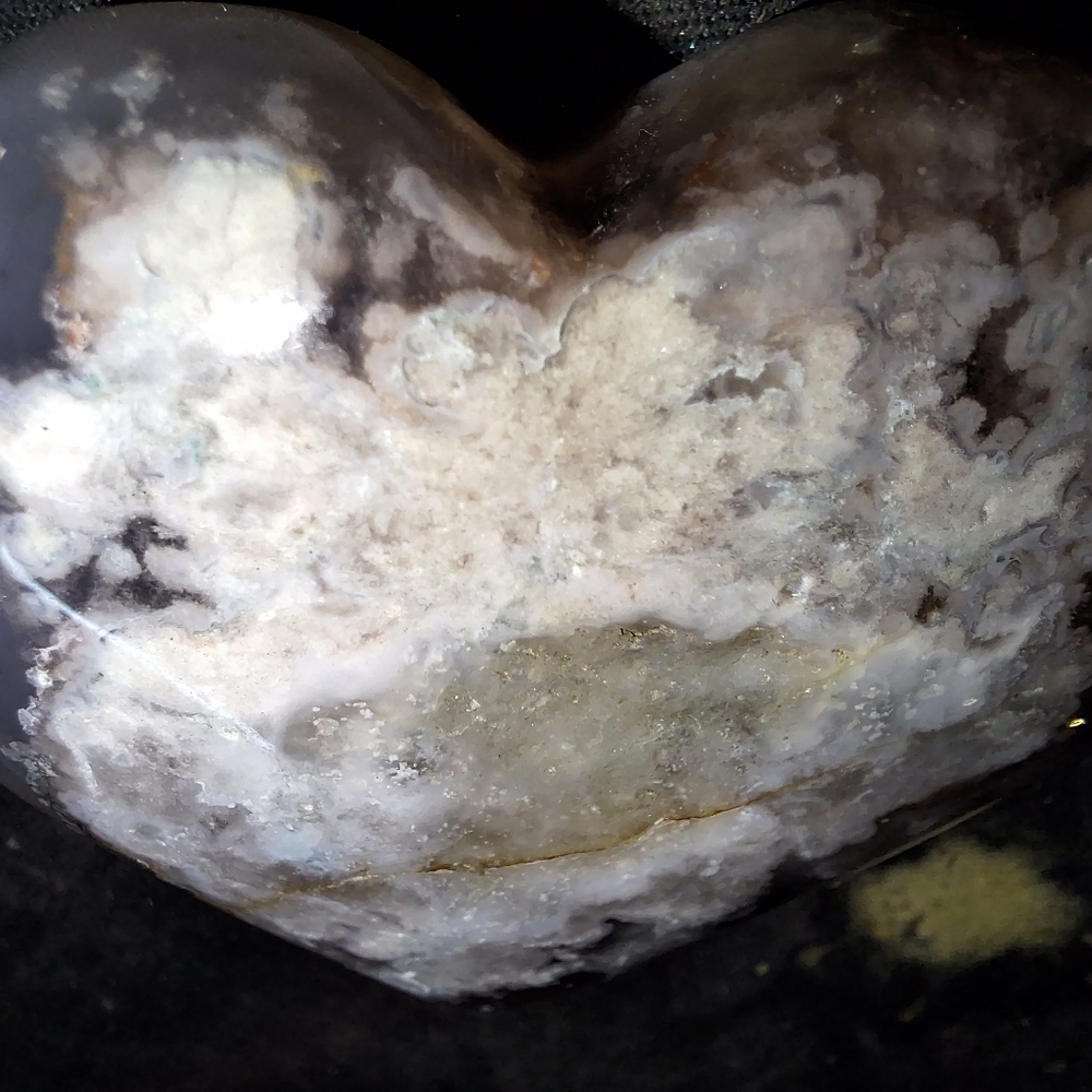 Black flower agate heart palmstone